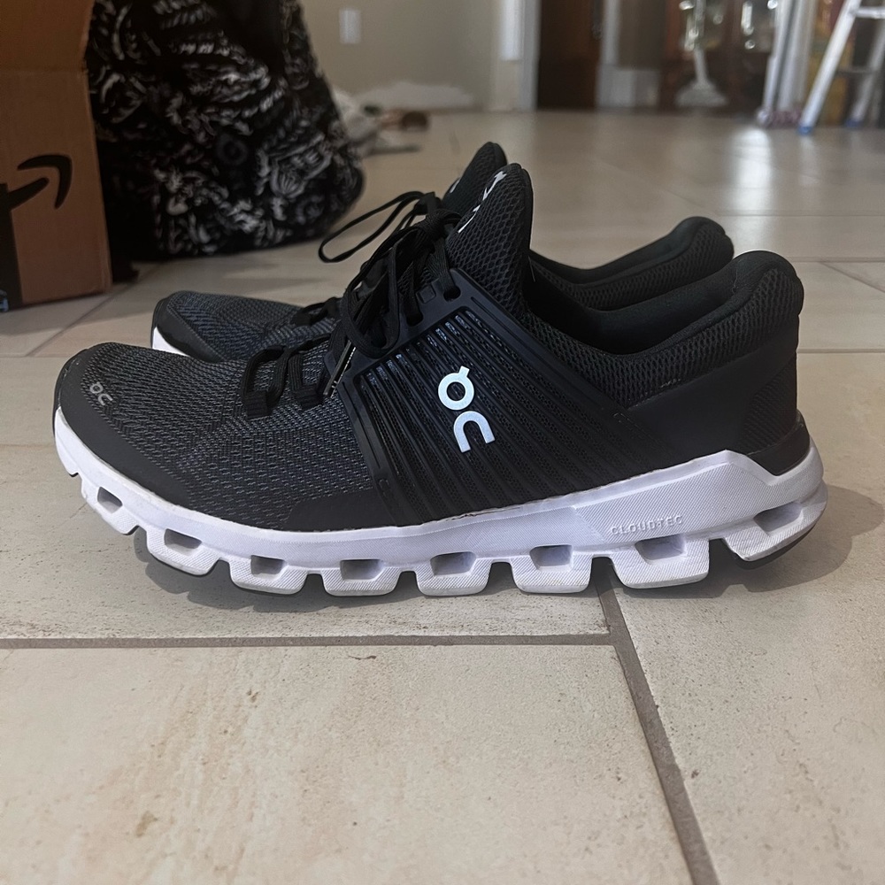 On Running Cloudswift Shoes
